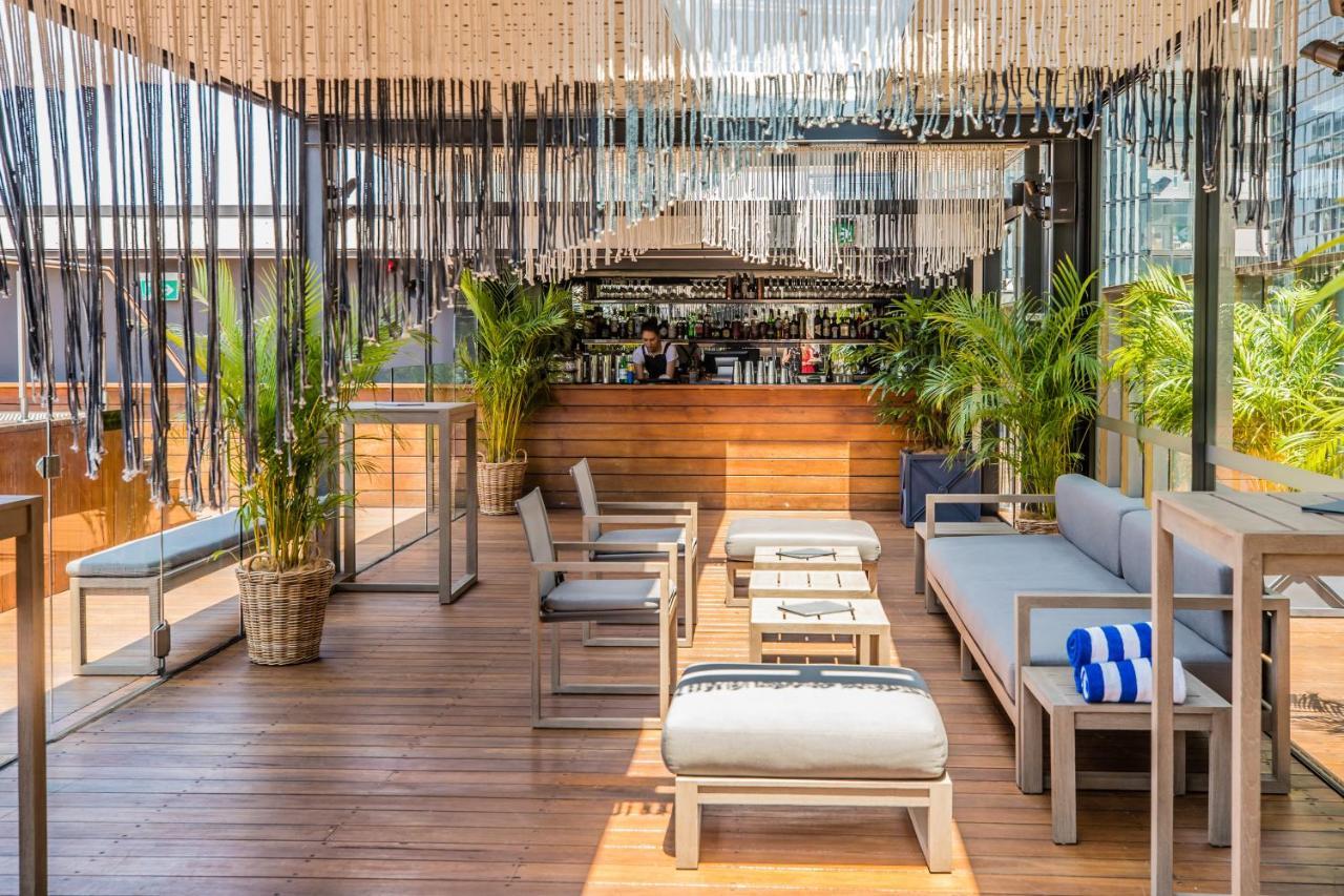 The Old Clare By Ode Hotels Sidney Dış mekan fotoğraf The bar at the rooftop